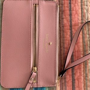 NEVER BEEN USED KATE SPADE! BEAUTIFUL COLOR!